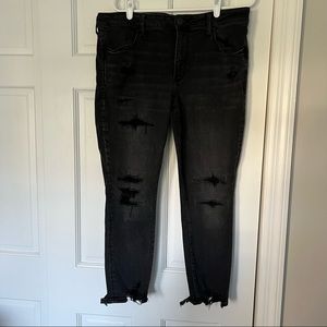 American Eagle Next Level Stretch Distressed Jegging Size 18 Short
